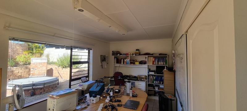 4 Bedroom Property for Sale in Fraaiuitsig Western Cape